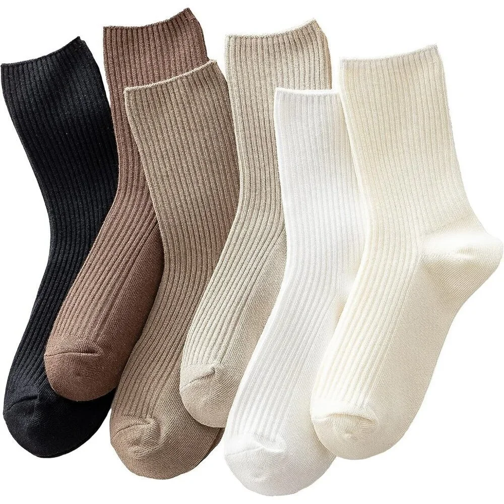 Women's Solid Color Cute Crew Casual Athletic Aesthetic Neutral Cotton Socks